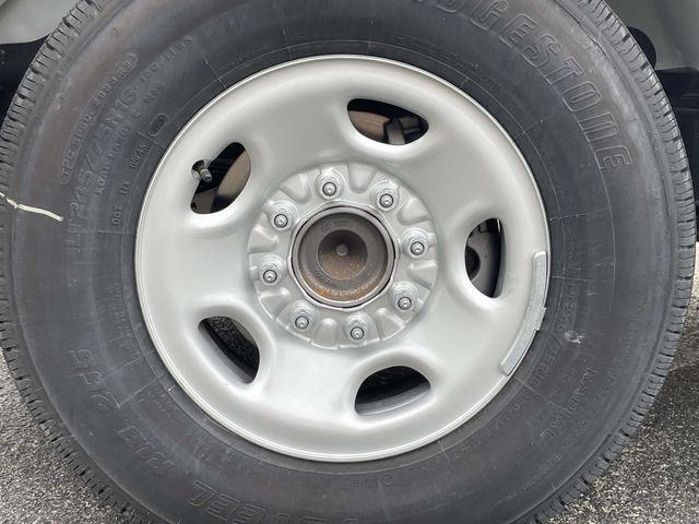 2025 Chevrolet Express Base Image 9 of 25