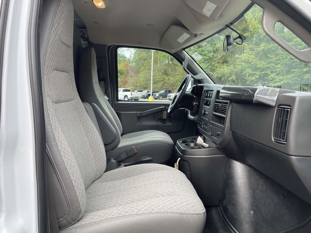 2025 Chevrolet Express Base Image 22 of 25