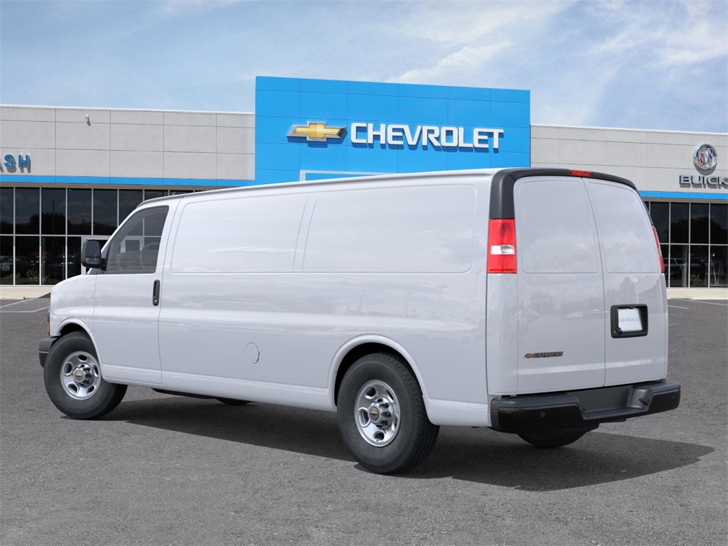 Vehicle image 8 of 24