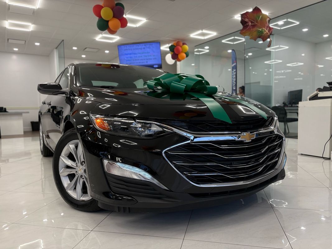 2025 Chevrolet Malibu LT Image 7 of 38