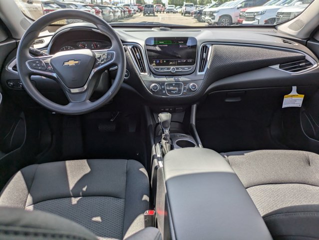 Vehicle image 17 of 22
