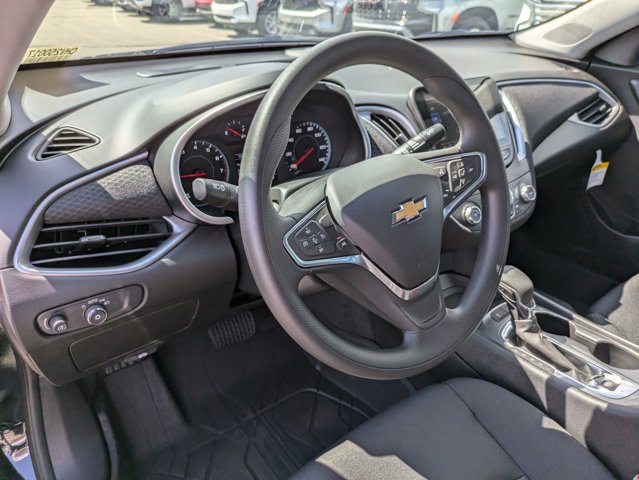 Vehicle image 10 of 22