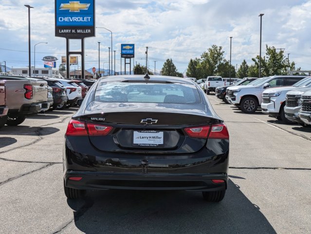 Vehicle image 4 of 22