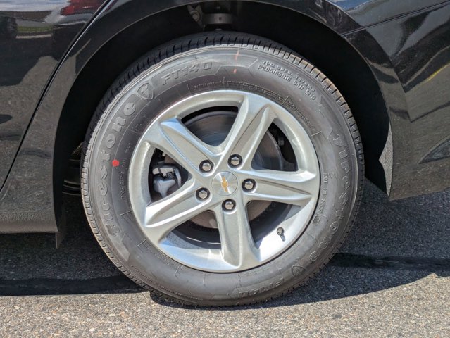 Vehicle image 20 of 22