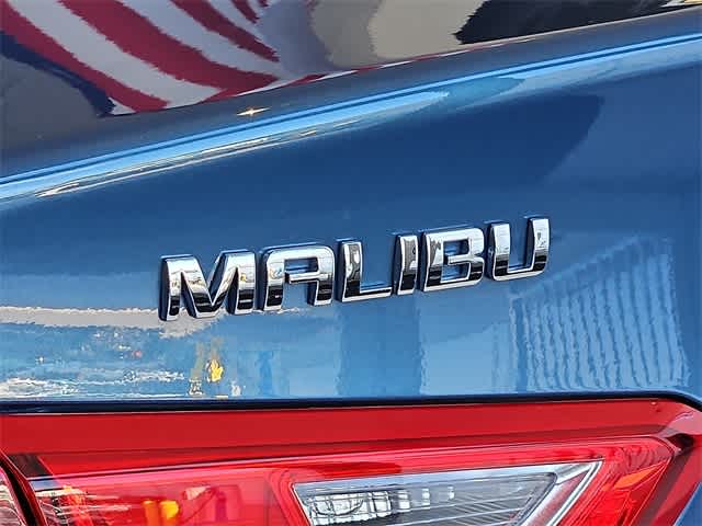 Vehicle image 21 of 23