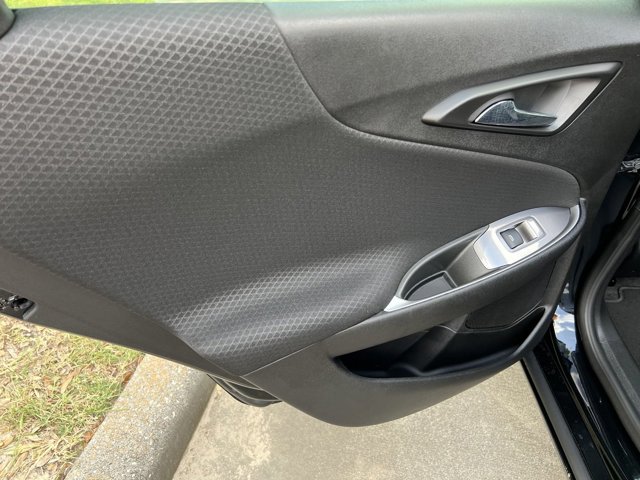 Vehicle image 12 of 27