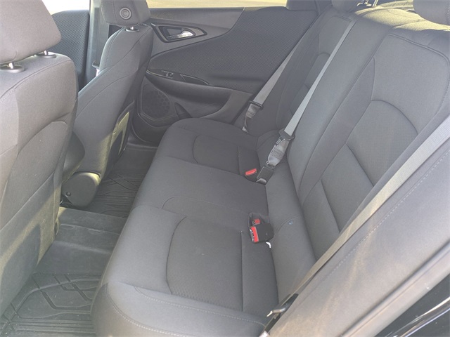 Vehicle image 22 of 26