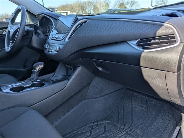 Vehicle image 25 of 26