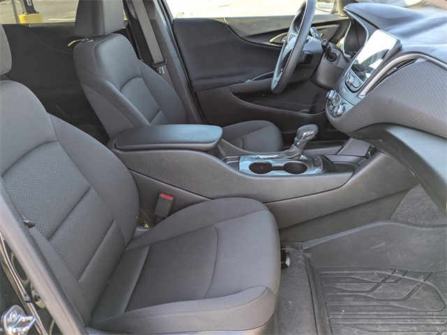 Vehicle image 24 of 26