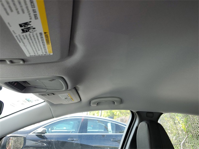 Vehicle image 19 of 20