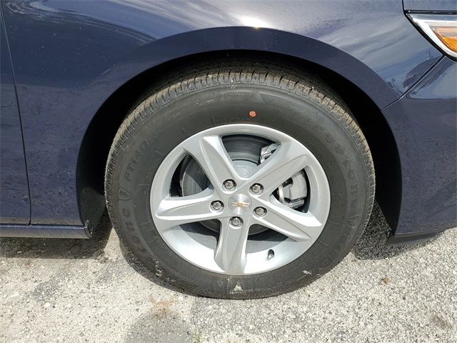 Vehicle image 4 of 20