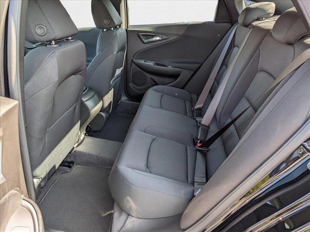 2025 Chevrolet Malibu LS Image 9 of 17