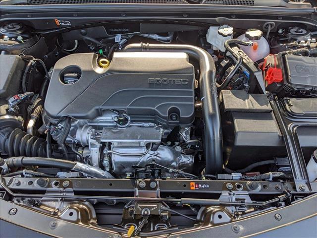 2025 Chevrolet Malibu LS Image 7 of 17