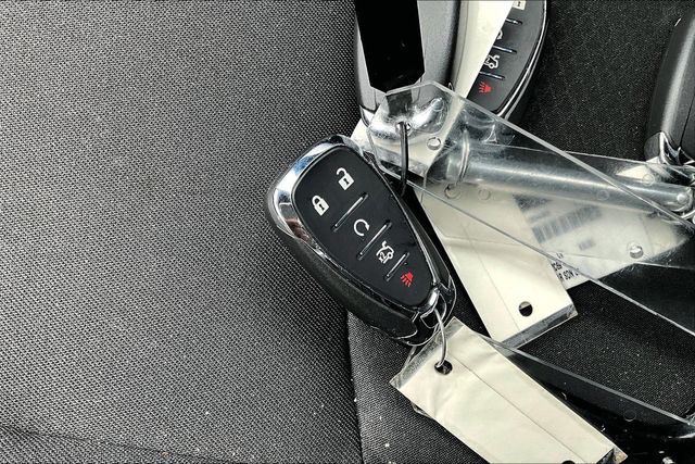 Vehicle image 7 of 24
