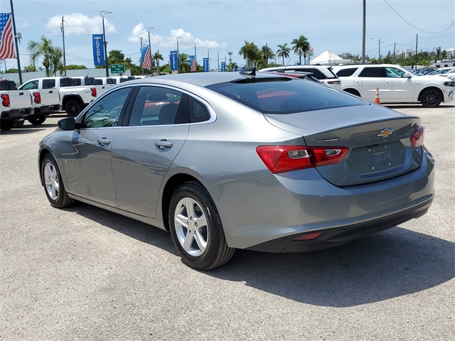 Vehicle image 4 of 26