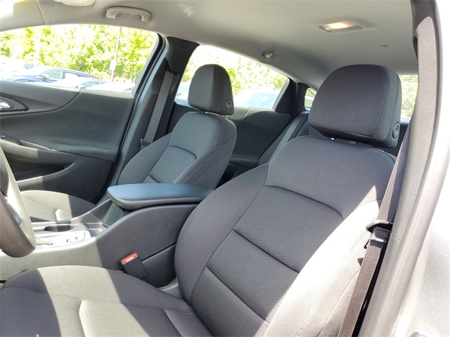 Vehicle image 16 of 26