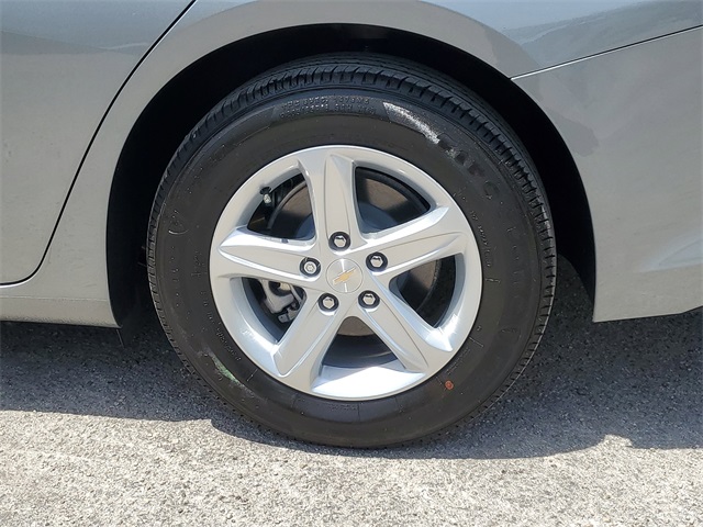 Vehicle image 7 of 26
