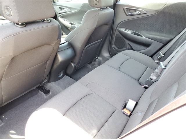 Vehicle image 9 of 26