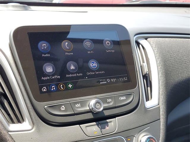 Vehicle image 21 of 26
