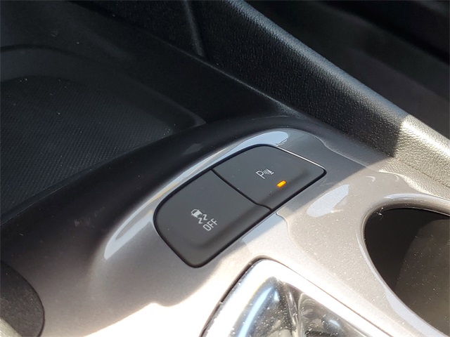 Vehicle image 25 of 26