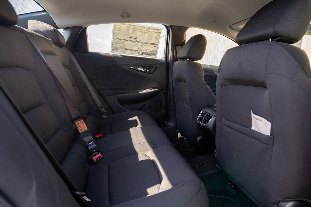 Vehicle image 12 of 33