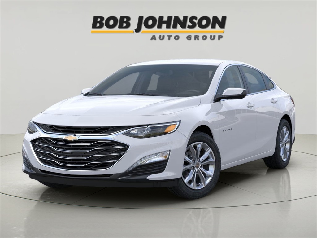 2025 Chevrolet Malibu LT Image 2 of 21