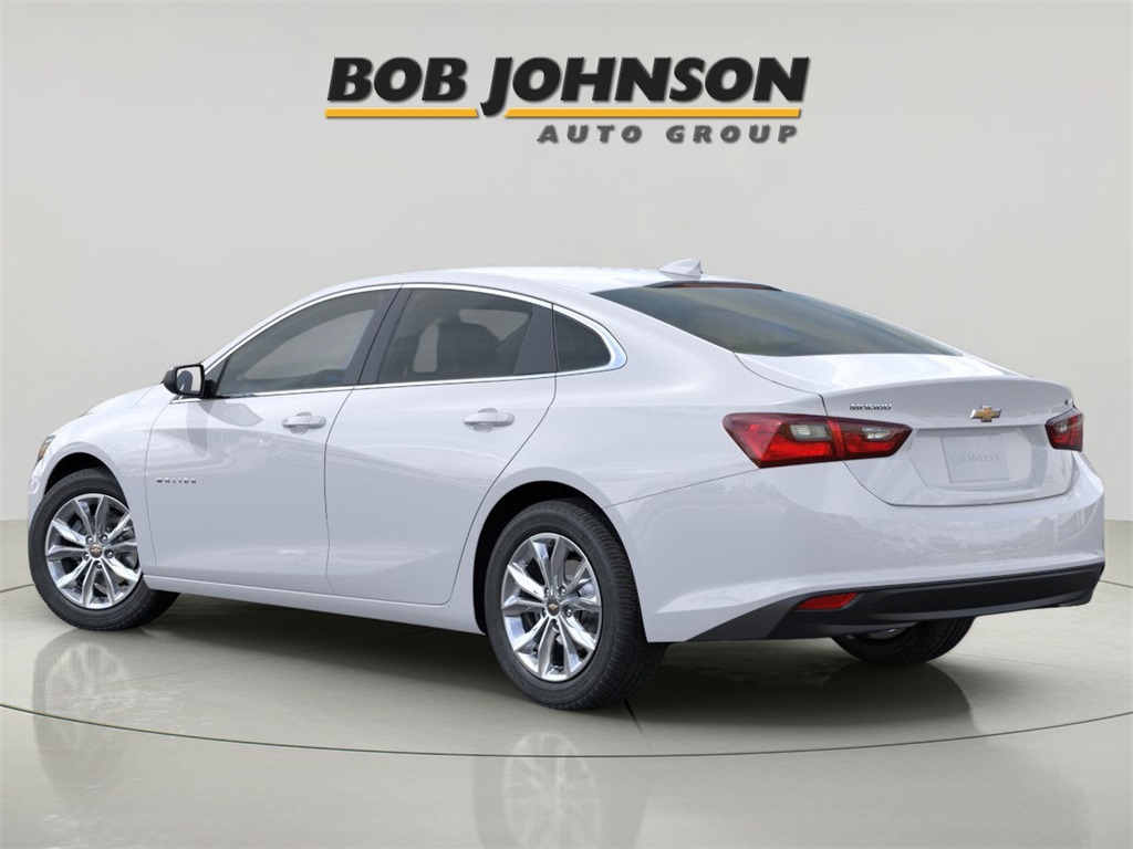 2025 Chevrolet Malibu LT Image 8 of 21