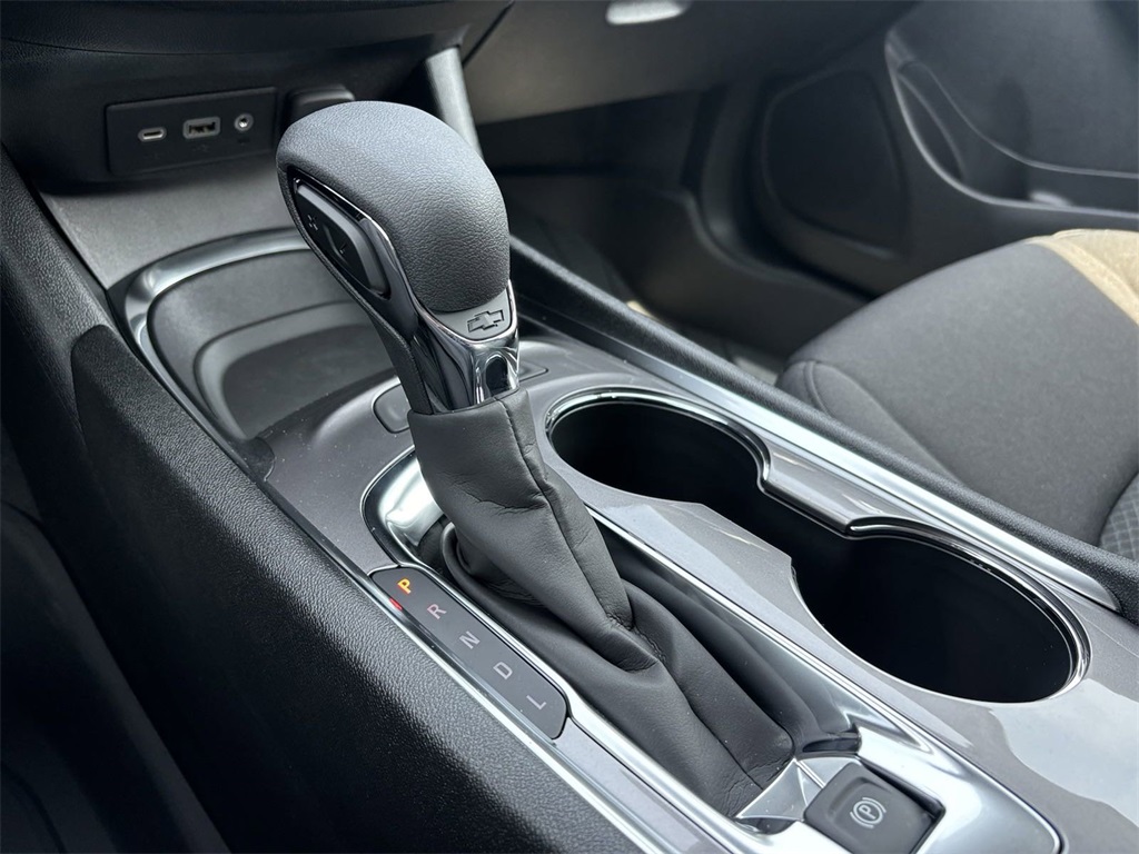 Vehicle image 26 of 27