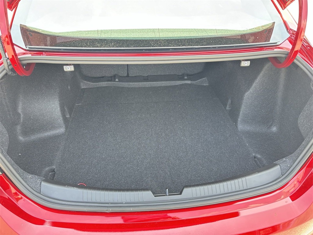 Vehicle image 17 of 27
