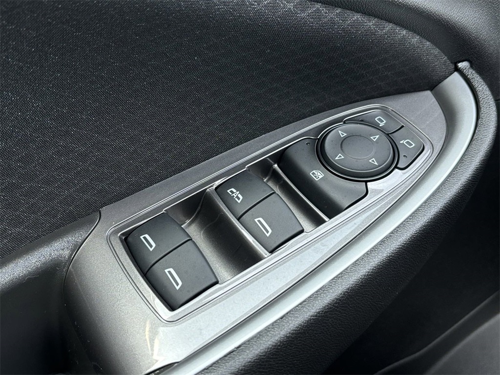 Vehicle image 12 of 27