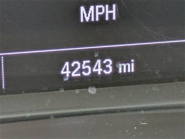 2025 Chevrolet Malibu LT Image 14 of 33