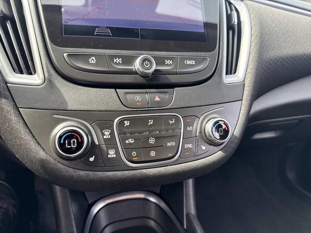 2025 Chevrolet Malibu LT Image 28 of 34