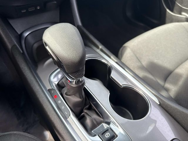 2025 Chevrolet Malibu LT Image 18 of 34