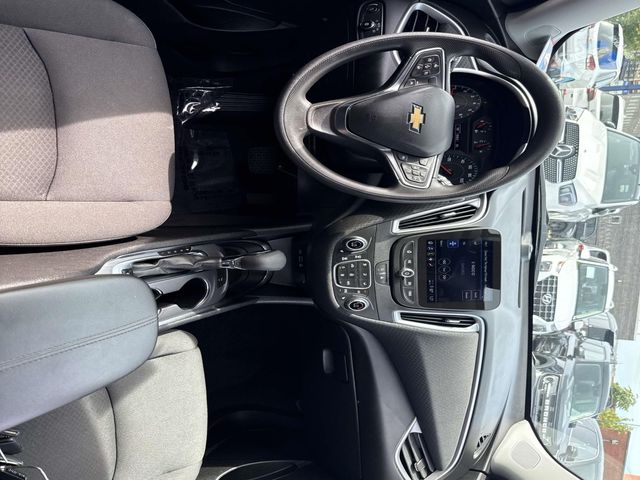 2025 Chevrolet Malibu LT Image 13 of 34
