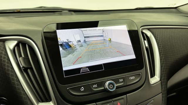 2025 Chevrolet Malibu LT Image 19 of 34