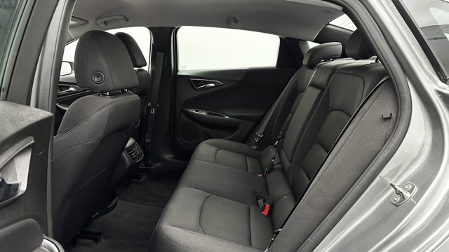 2025 Chevrolet Malibu LT Image 10 of 34