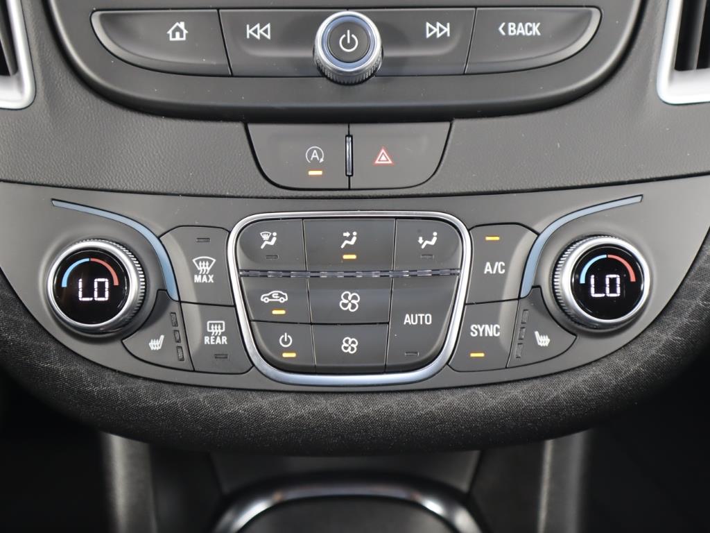 Vehicle image 7 of 15