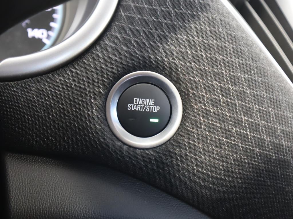 Vehicle image 9 of 15
