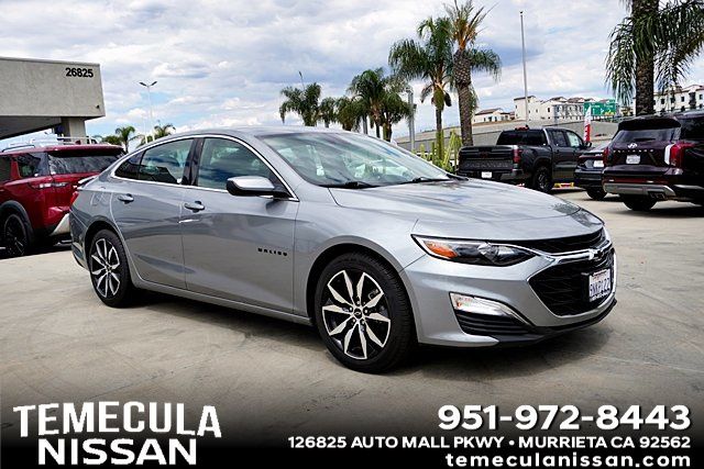 2025 Chevrolet Malibu RS Image 1 of 45