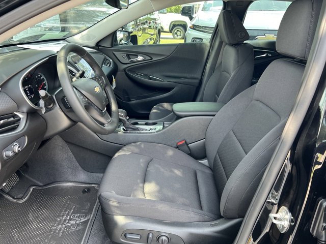 Vehicle image 12 of 28