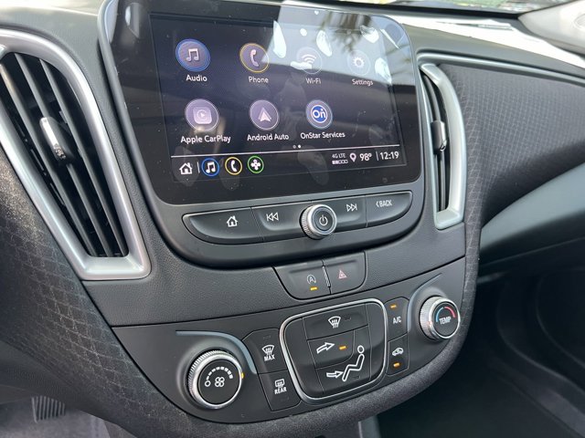 Vehicle image 24 of 28