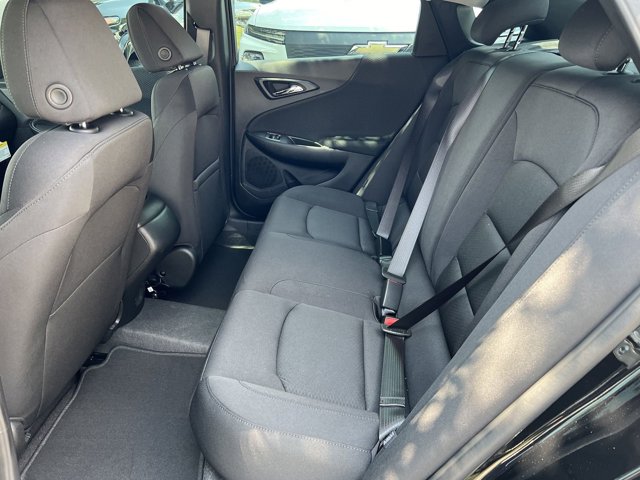 Vehicle image 14 of 28