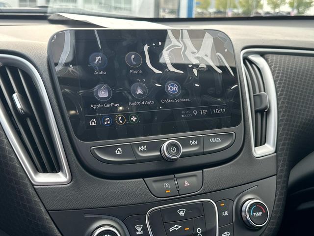 Vehicle image 31 of 33