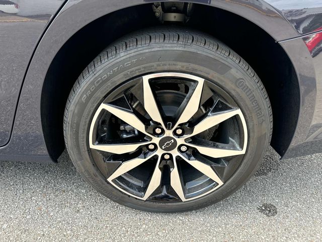 Vehicle image 12 of 33