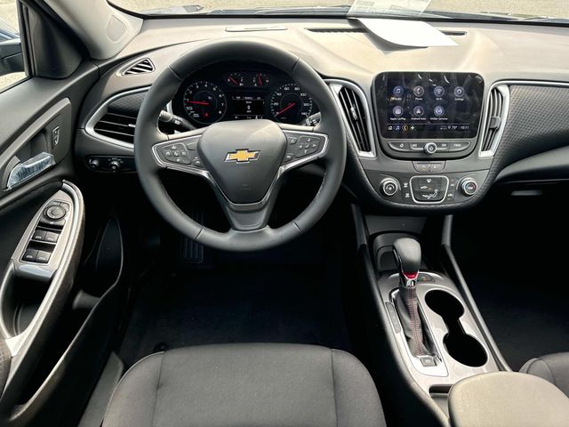 Vehicle image 13 of 33