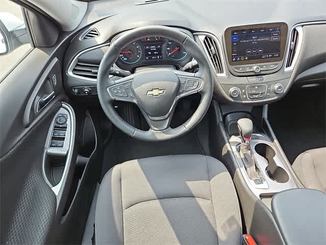 Vehicle image 9 of 22