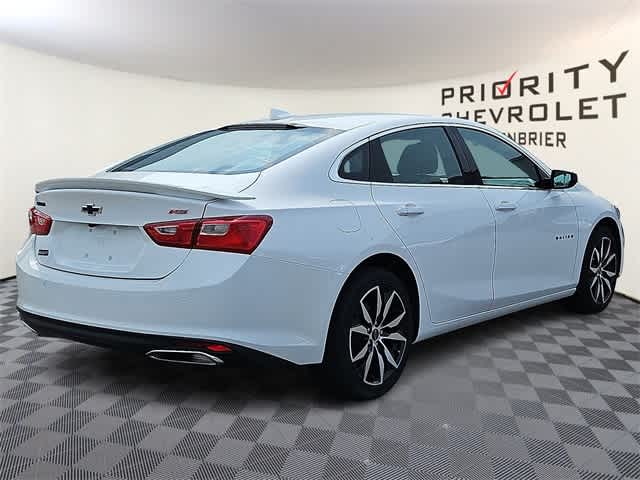 Vehicle image 4 of 22