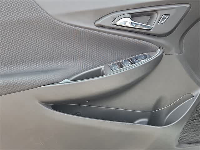 Vehicle image 10 of 22