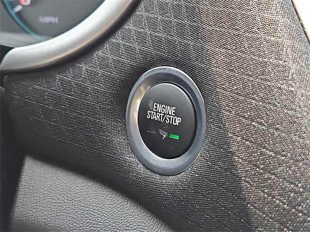 Vehicle image 17 of 22