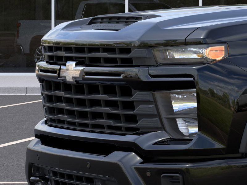 2025 Chevrolet Silverado 2500HD Custom Image 21 of 24
